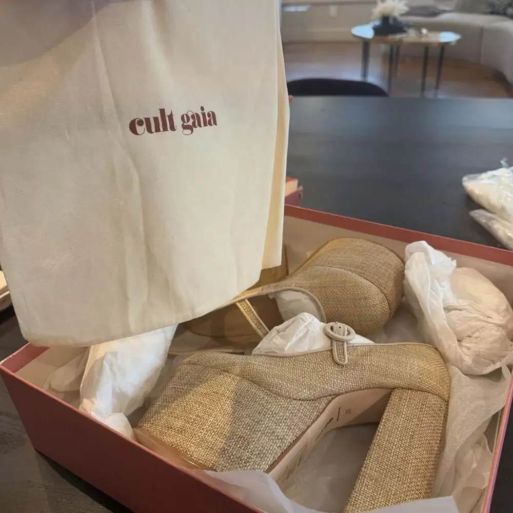 Cult Gaia Angelou Mary Jane Platform Pump natural color Nude brand new size 5 - Picture 11 of 12